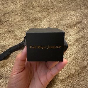 Fred Meyers flower Ring